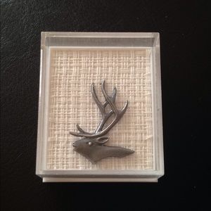 Carela Jewelers pin tie tac Finland reindeer vtg